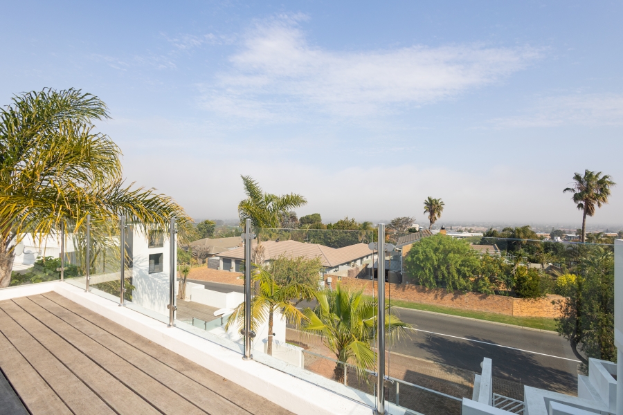 3 Bedroom Property for Sale in Plattekloof 3 Western Cape